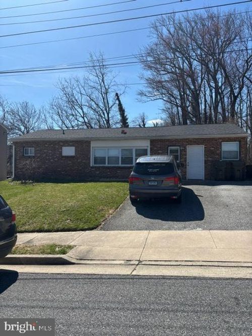 5 Terry Ln, Newark, DE, 19711-2702 | Card Image