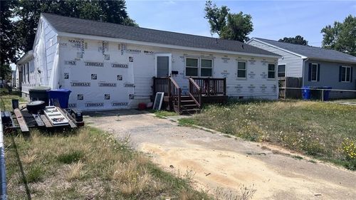 1112 80th St, Newport News, VA, 23605-3309 | Card Image
