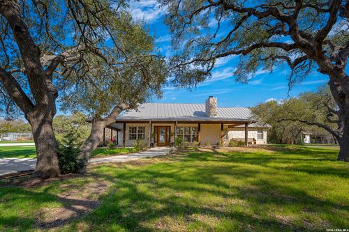 2444 Purgatory Rd, New Braunfels, TX, 78132-2725 | Card Image