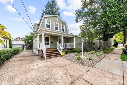13 Baldwin St, New Brunswick, NJ, 08901-2828 | Card Image