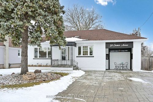 24 Cresser Ave, Whitby, ON, L1P1J8 | Card Image