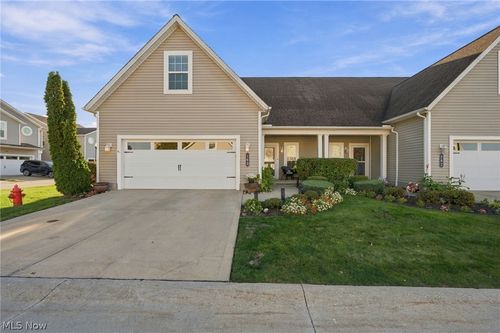 163 Larimar Dr, Willowick, OH, 44095-5212 | Card Image