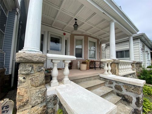 15 Grant St, Yonkers, NY, 10704-2307 | Card Image