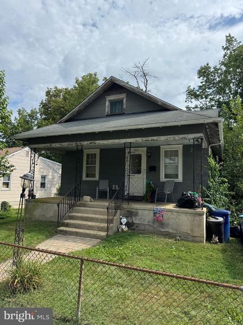 505 Greenwood Ave, Maple Shade, NJ, 08052-1111 | Card Image