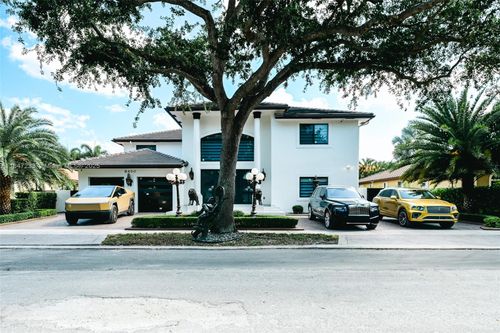 0-8450 Nw 169th Ter, Miami Lakes, FL, 33016-6155 | Card Image