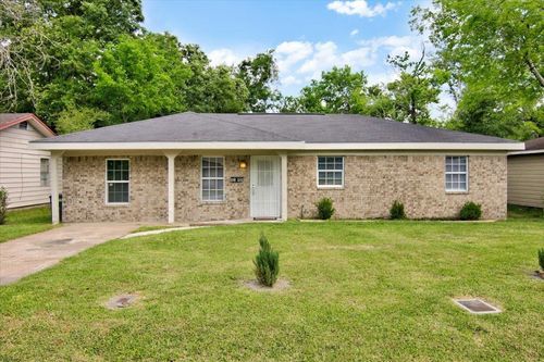 9190 Mclean St, Beaumont, TX, 77707-1223 | Card Image