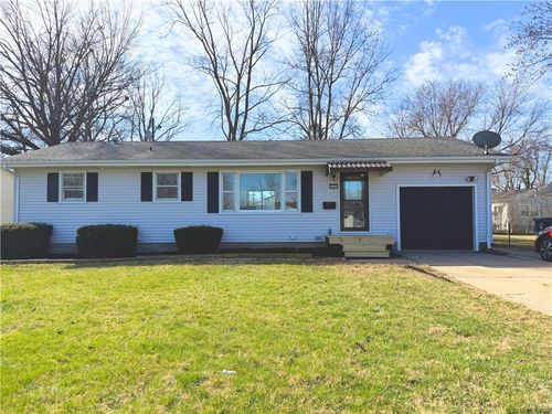 2451 W Olive St, Decatur, IL, 62526-3364 | Card Image