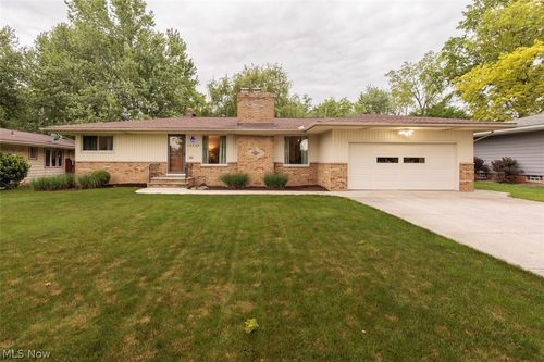 13239 Cherokee Trl, Middleburg Heights, OH, 44130-5765 | Card Image