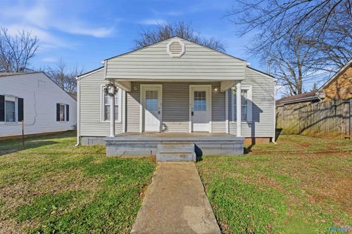 3402 8th Ave Sw, Huntsville, AL, 35805-3618 | Card Image