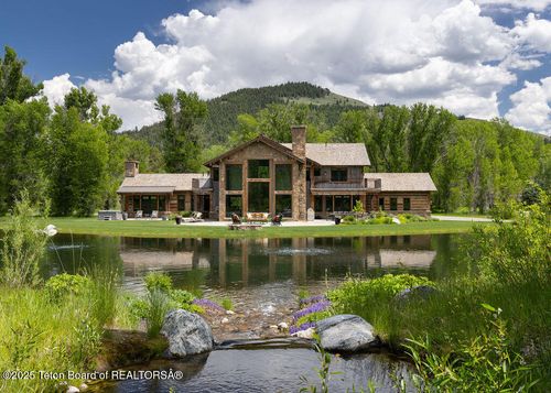 2900 Yellowbell Cir, Wilson, WY, 83014 | Card Image
