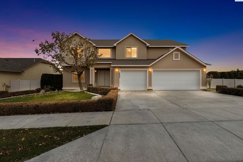 2809 S Dawes St, Kennewick, WA, 99338-2703 | Card Image