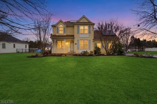 237 Stonehenge Dr, Phillipsburg, NJ, 08865-2072 | Card Image