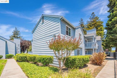 413 Lighthouse Dr, Vallejo, CA, 94590-4031 | Card Image