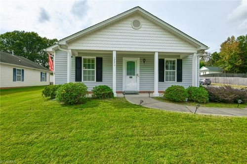 1770 Berkley Rd, Kernersville, NC, 27284-9502 | Card Image