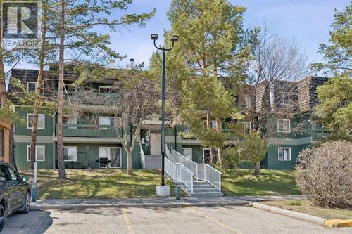 315 Southampton Dr Sw, Calgary, AB, T2W2T6 | Card Image