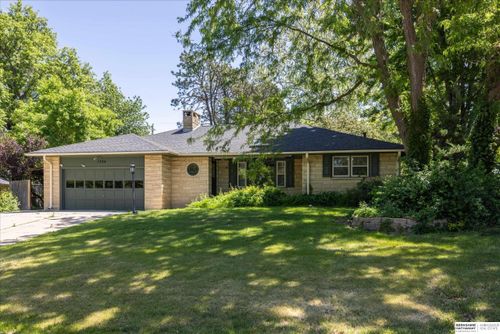 1524 Skyline Dr, Lincoln, NE, 68506-1461 | Card Image