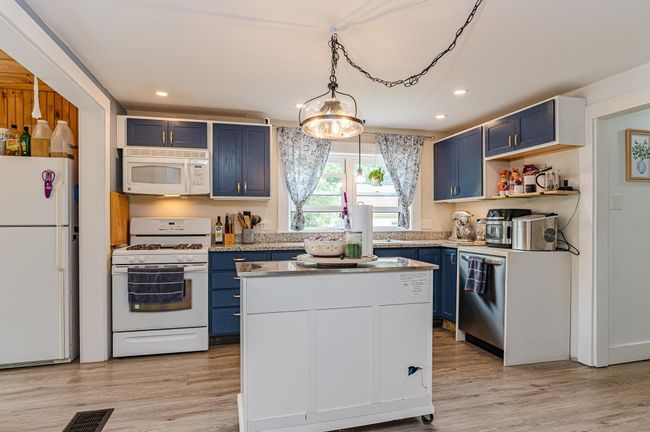21 Redington Rd, House other with 3 bedrooms, 1 bathrooms and null parking in Concord NH | Image 6