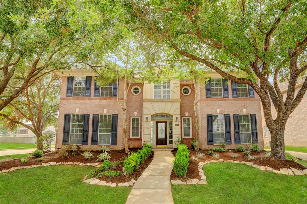 Birnam Glen Dr, Sugar Land, TX 77479
