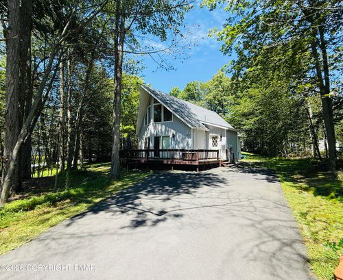 4204 Hickory Rd, Tobyhanna, PA, 18466-8308 | Card Image