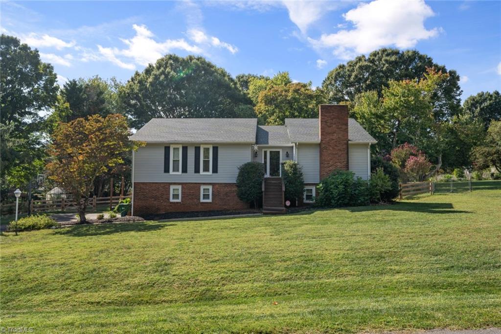 Heatherford Dr, Lewisville, NC 27023