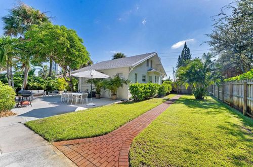 5301 N Flagler Dr, West Palm Beach, FL, 33407-2707 | Card Image