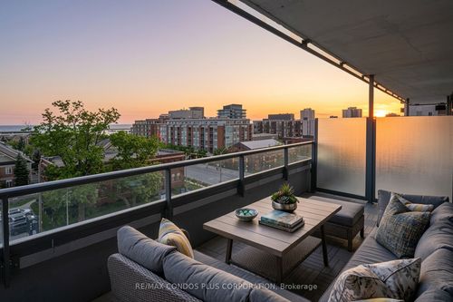 504-1 Hurontario St, Mississauga, ON, L5G0A3 | Card Image