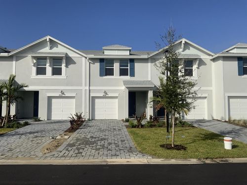 496 Salisbury Cir, Fort Pierce, FL, 34982-3926 | Card Image