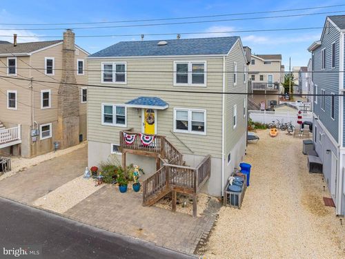 24 Mea Ln, LONG BEACH TOWNSHIP, NJ, 08008-3633 | Card Image