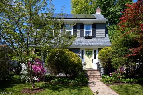 1 Edgewood Pl, Maplewood, NJ, 07040-1317 | Card Image