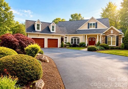 26-483 Cross Creek Dr, Marion, NC, 28752-8204 | Card Image