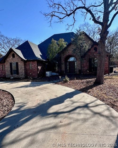 383 Bridlewood Drive, Durant, OK, 73449 | Card Image