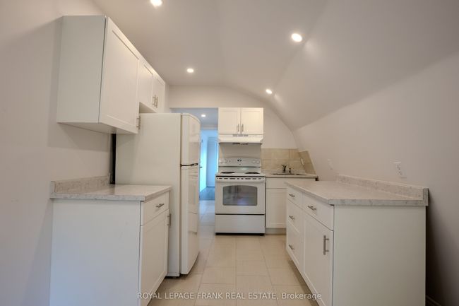 4075 County Rd 121, Home with 4 bedrooms, 5 bathrooms and 4 parking in Kinmount ON | Image 18