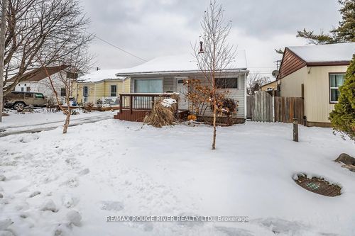 8 Birch Cres, Ajax, ON, L1S1X4 | Card Image