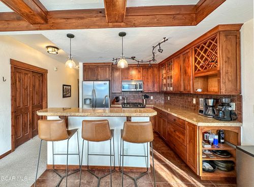 b202-39 Cozens Pointe Cir, Fraser, CO, 80442-5046 | Card Image