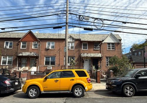 24-11 37th Ave, Long Island City, NY, 11101-2120 | Card Image