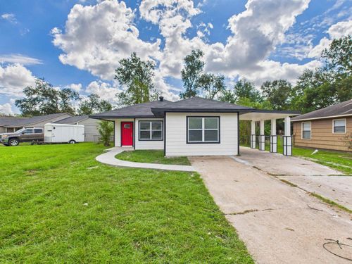 2250 Westway St, Orange, TX, 77630-2599 | Card Image