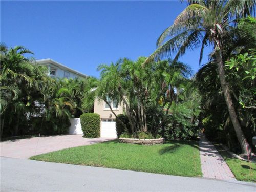 24 160th Court, REDINGTON BEACH, FL, 33708 | Card Image