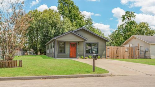 9822 Thorn St, Houston, TX, 77078-3147 | Card Image