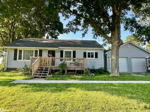 105 E Washington St, Roseville, IL, 61473-9654 | Card Image