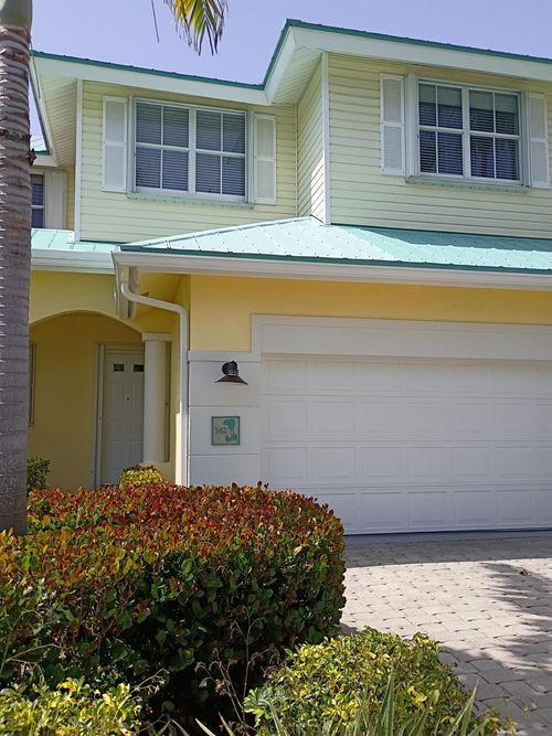 142 Barefoot Cv, Hypoluxo, FL, 33462-6508 | Card Image
