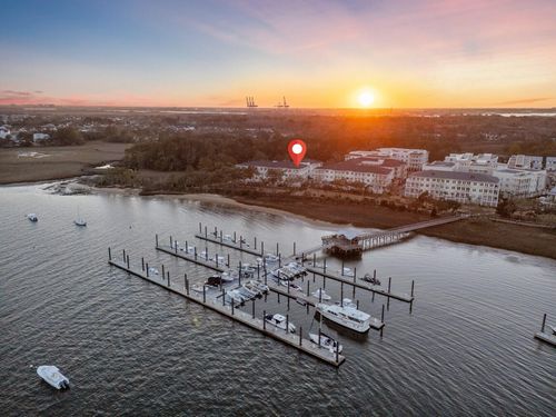 942-345 Longshore Street, Daniel Island, SC, 29492 | Card Image