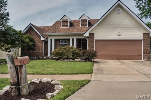 1035 Johanna Dr, Ballwin, MO, 63021-6436 | Card Image