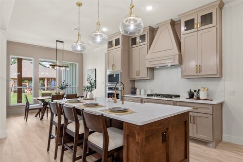 114 Springwood Rd, Enchanted Oaks, TX, 75156-9018 | Card Image