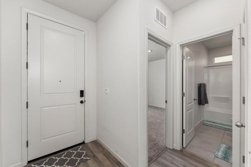 798 Berryessa Way, Olivehurst, CA, 95961-4768 | Card Image