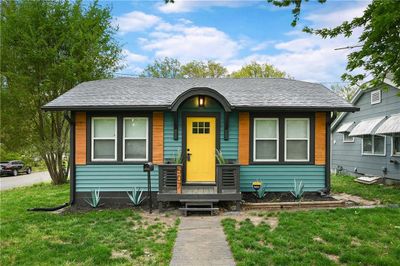 View of front of home with a front yard | Image 2