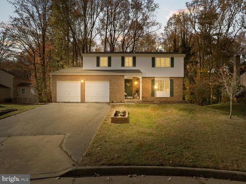 8463 Monarch Ct, ANNANDALE, VA, 22003-1174 | Card Image