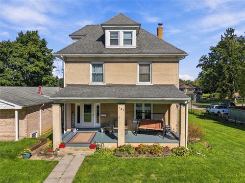 123 Freeport, Delmont, PA, 15626 | Card Image
