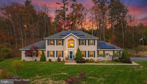 102 Arbor Way, Stroudsburg, PA, 18360-8039 | Card Image