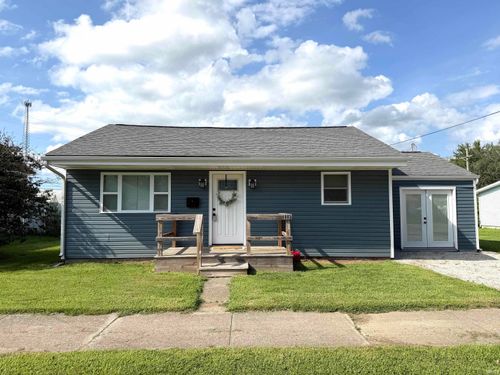 113 Maple St, Flora, IN, 46929-1042 | Card Image