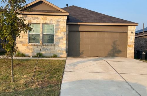 152 Vintage Dr, San Marcos, TX, 78666-4586 | Card Image